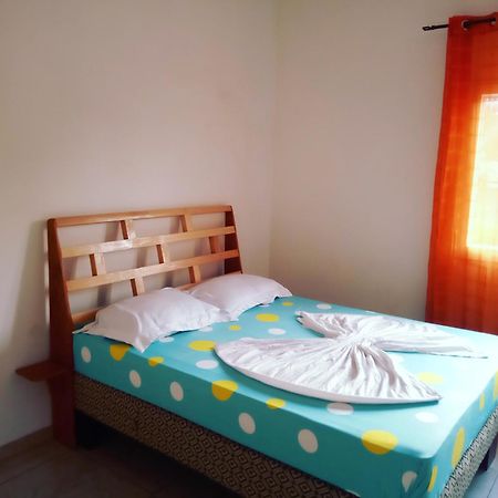 Residence Jardin Tropical Яунде Экстерьер фото